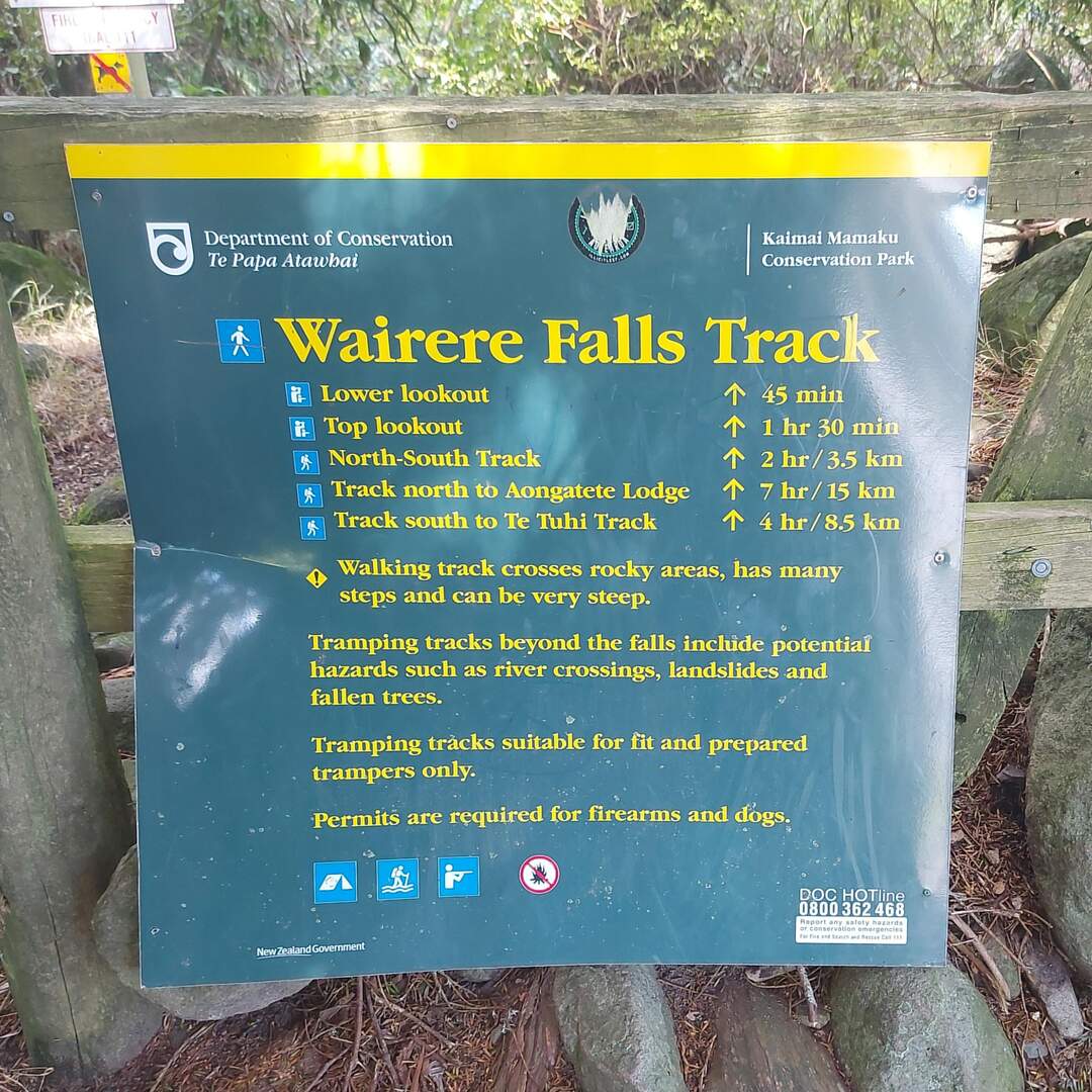 Motorcycle Thames - Taupo NZ