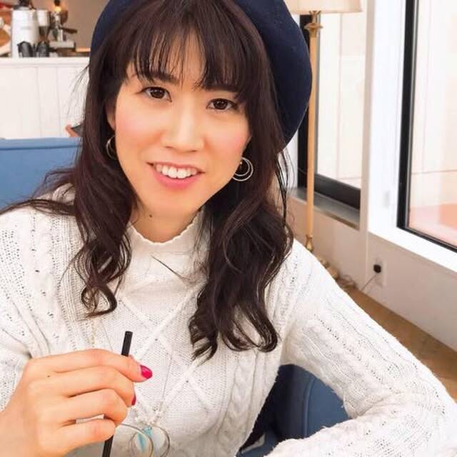 Hitomi K