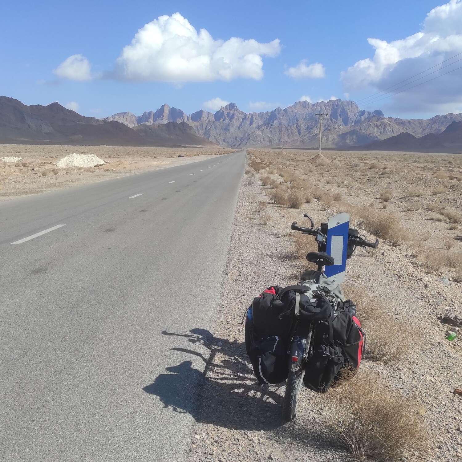 Nun Iran Wien mit Fahrrad