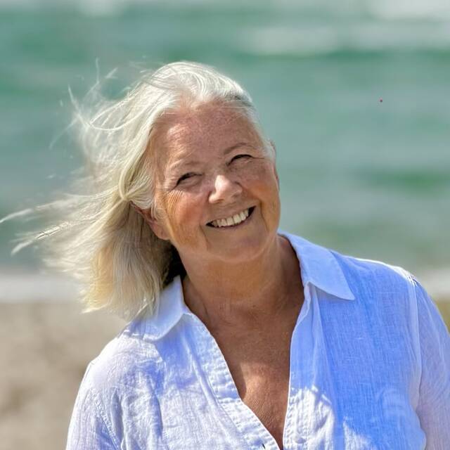 Beate J