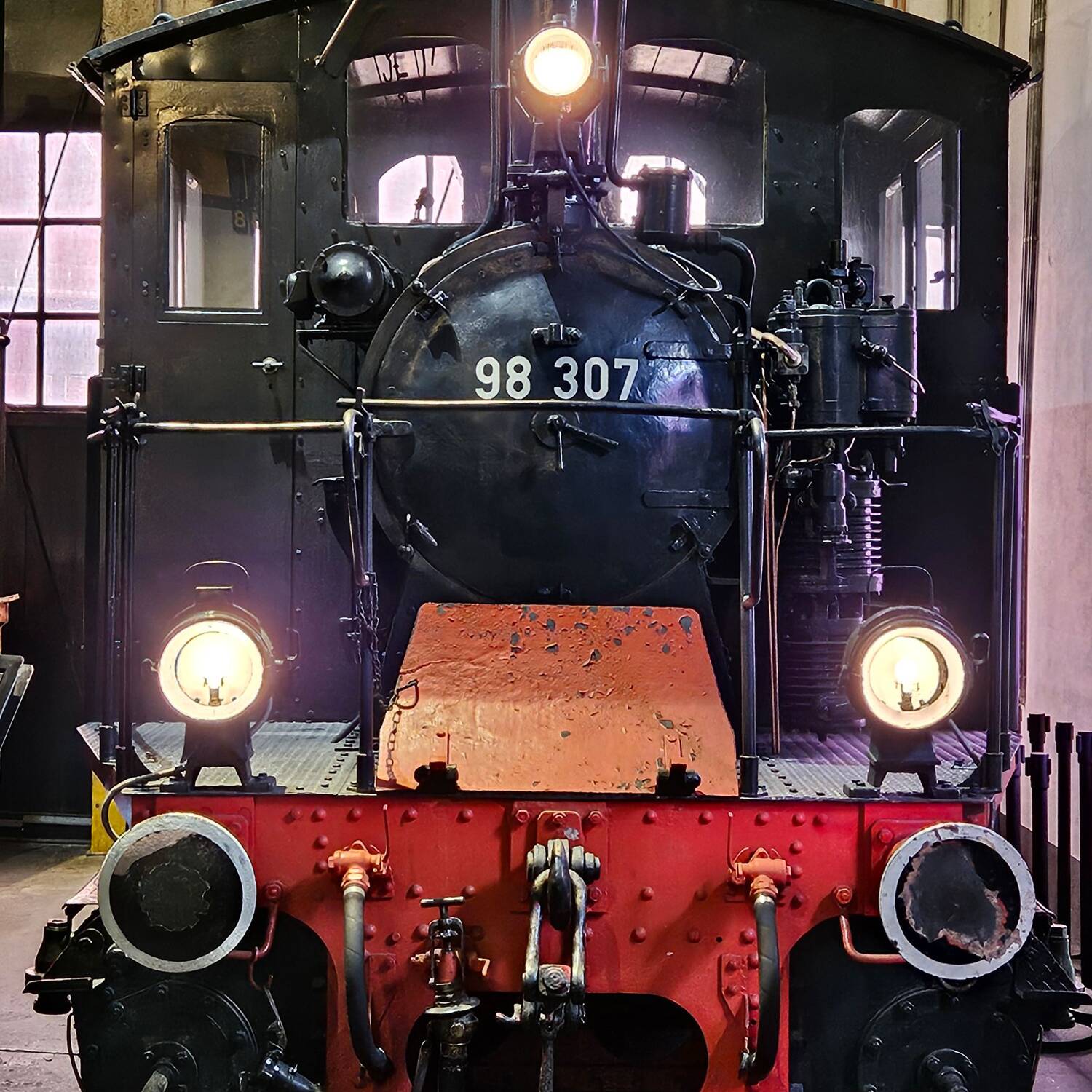 Dampflok-Überraschung 🚂🎁