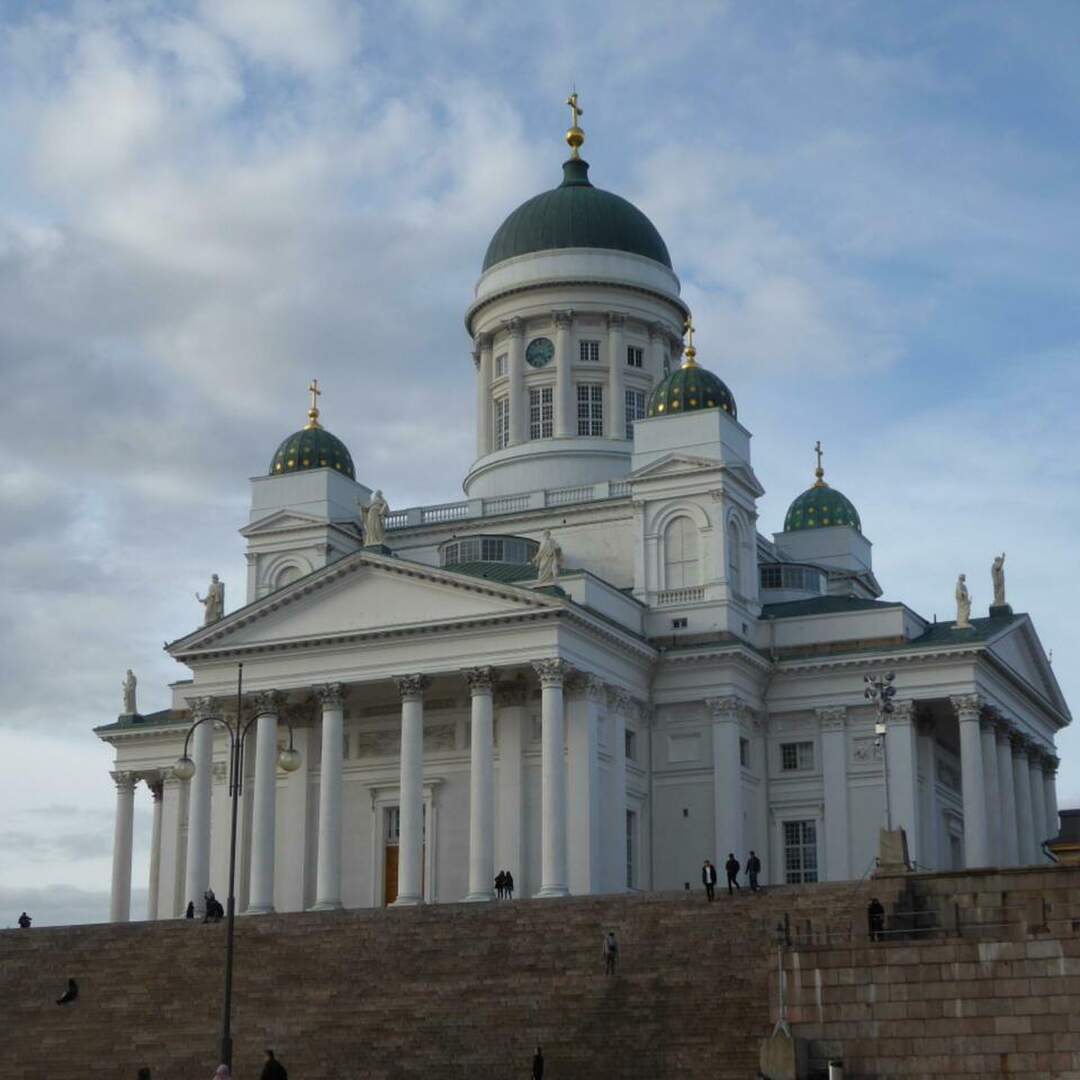 Helsinki, Tallinn, Russland