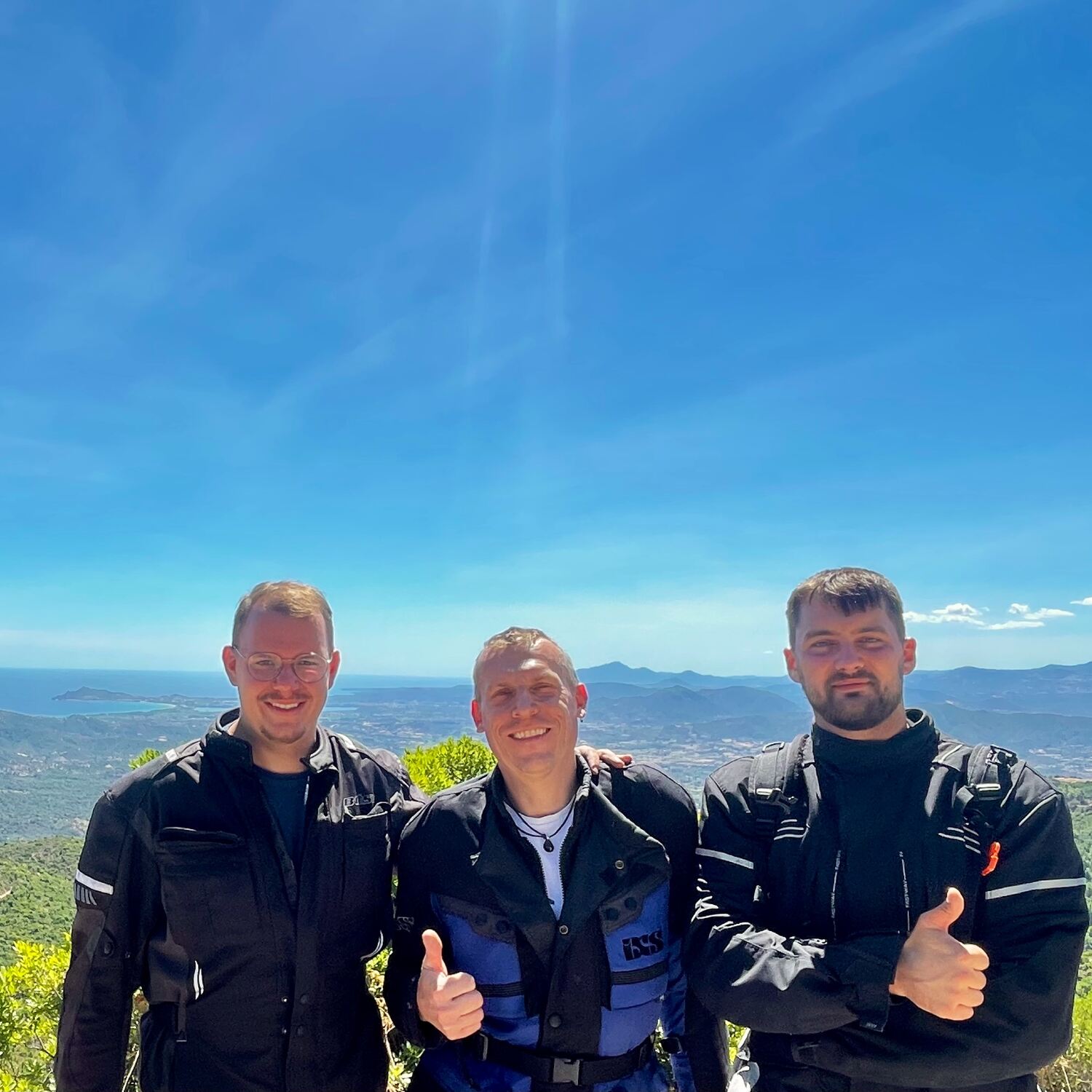 Sardinien 🏍️☀️🏖️🍕