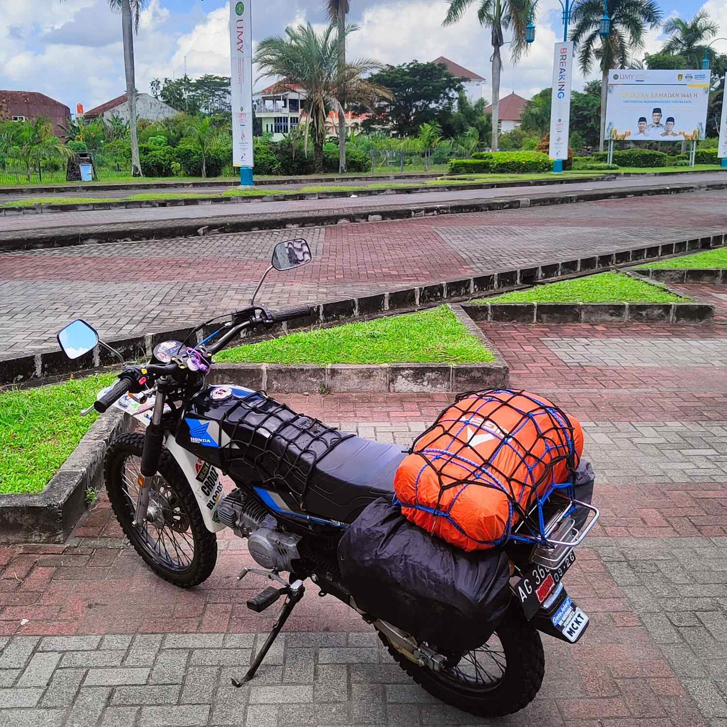 560 KM