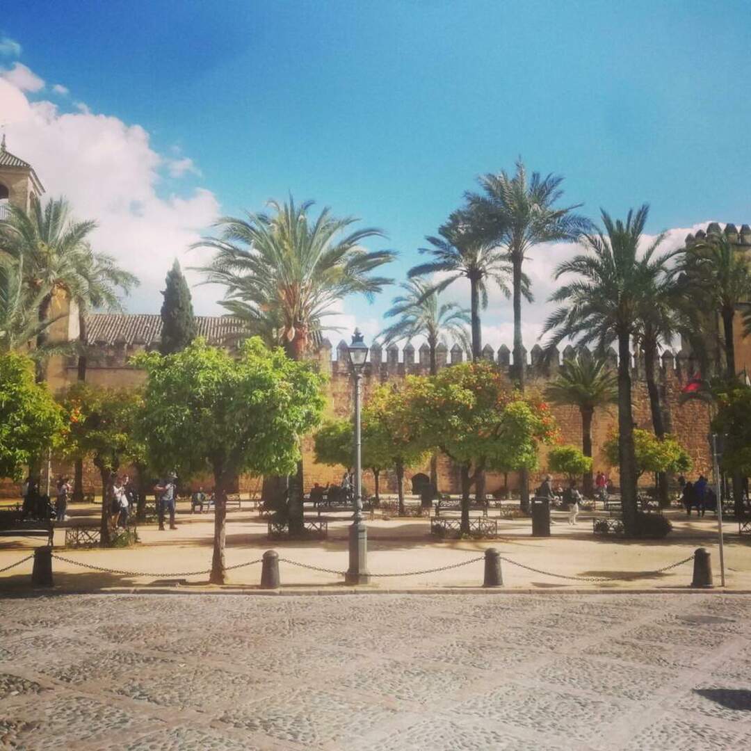 Spanien