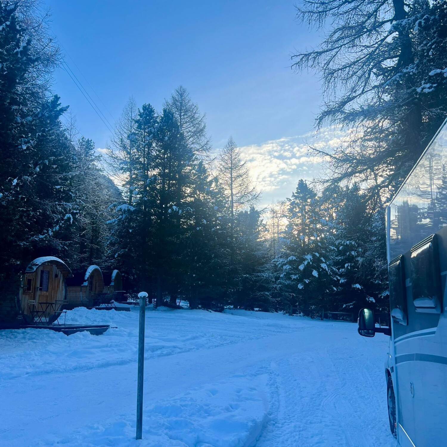 SSSS - Ski, Snow, Sun and Sea