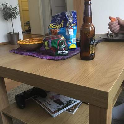 til butikken