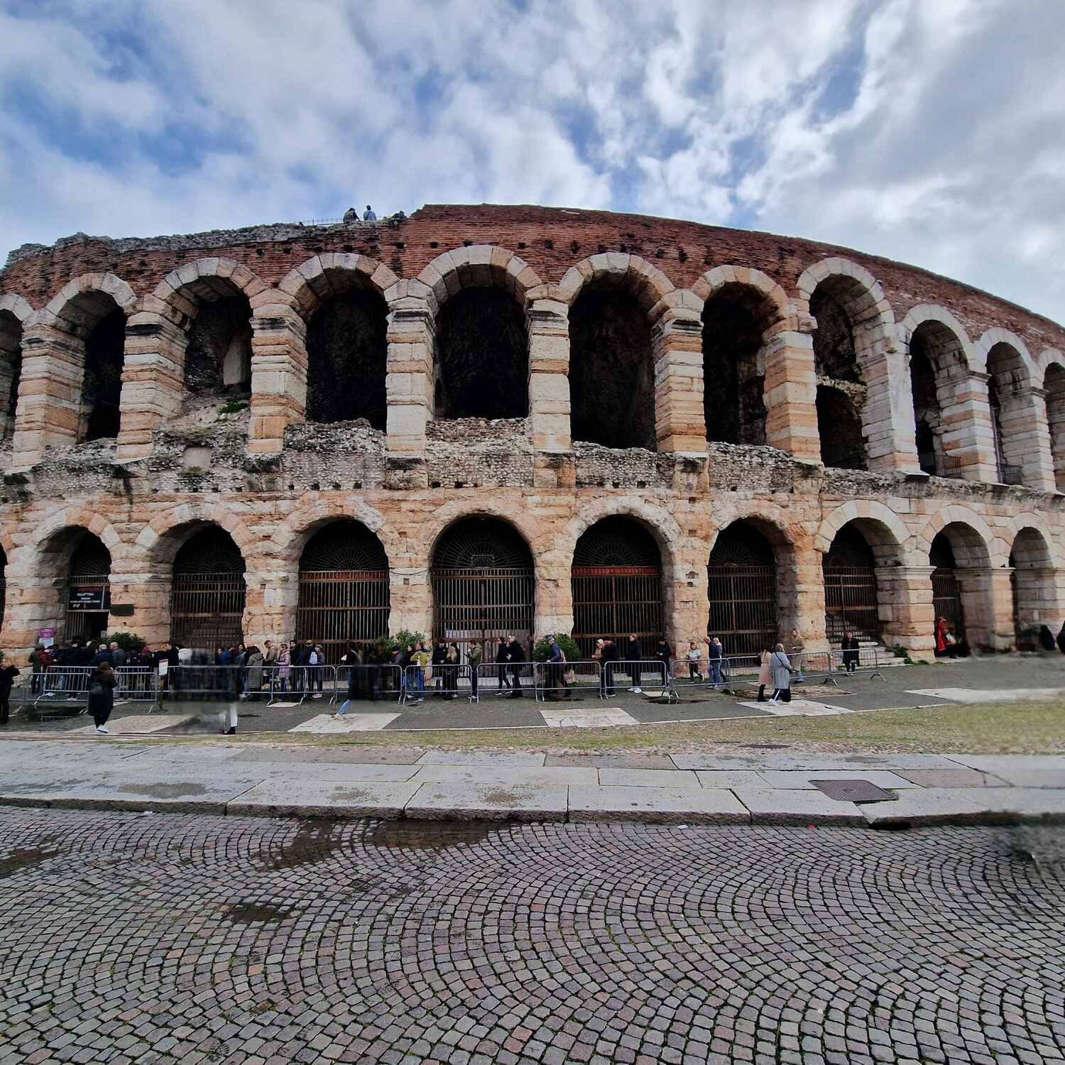 Soave, Mantova e Verona