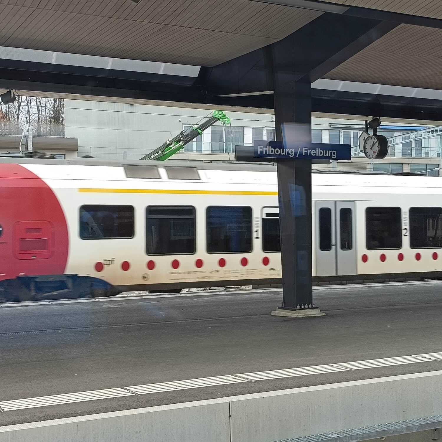 Transport Reise Fribourg Bern