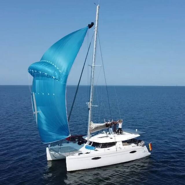 Catamaran Mahana