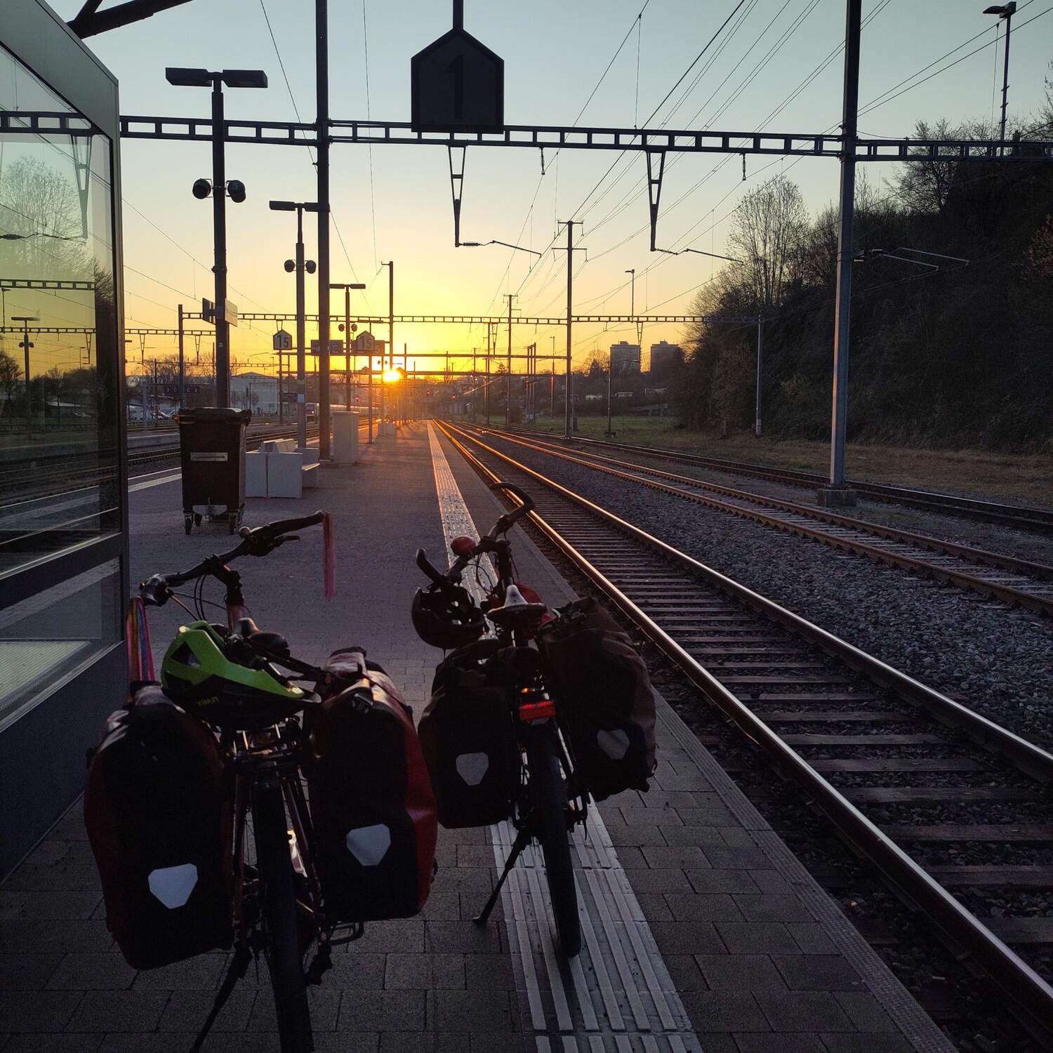 Mit Zug & Velo in Frühling