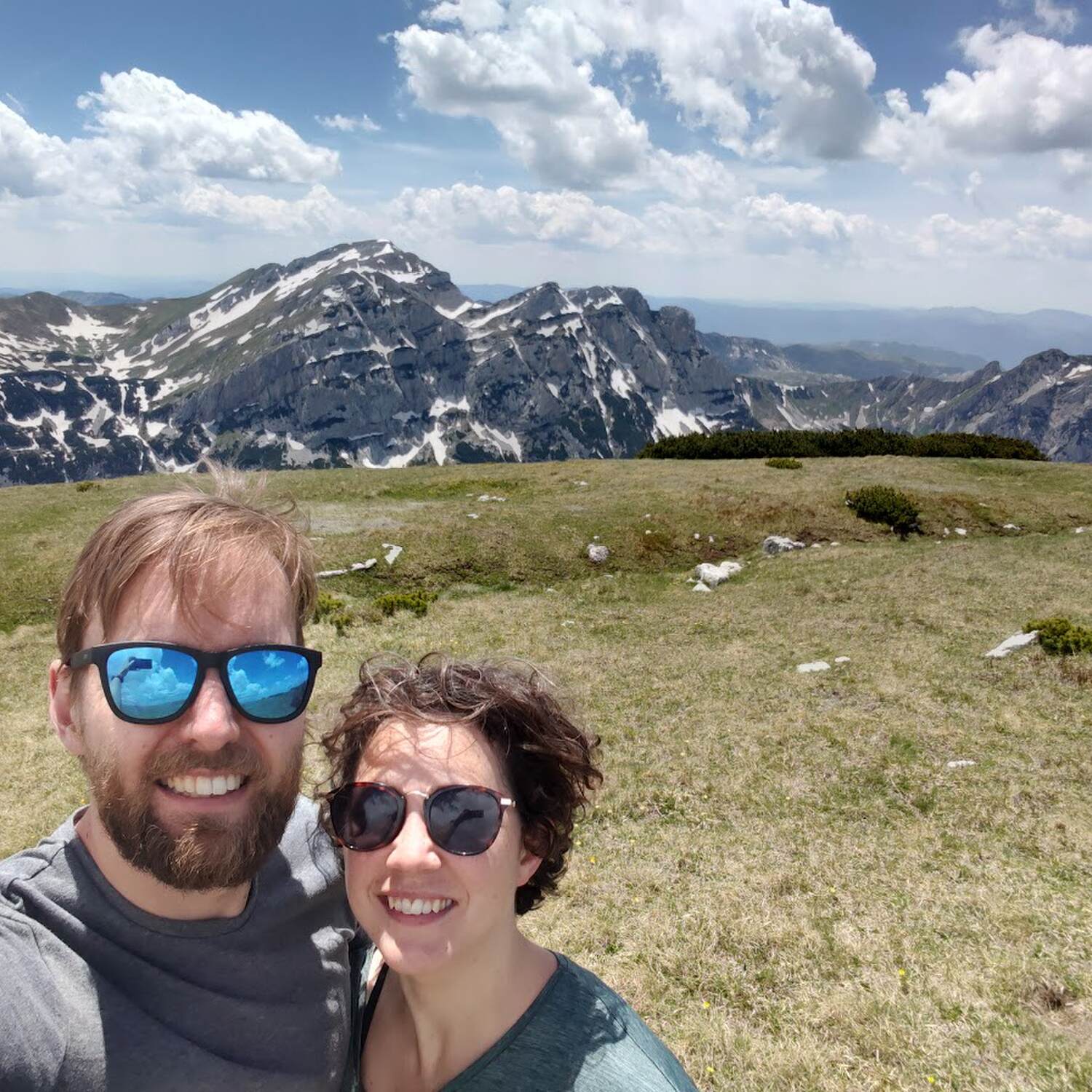 Chris + Elli: World Tour