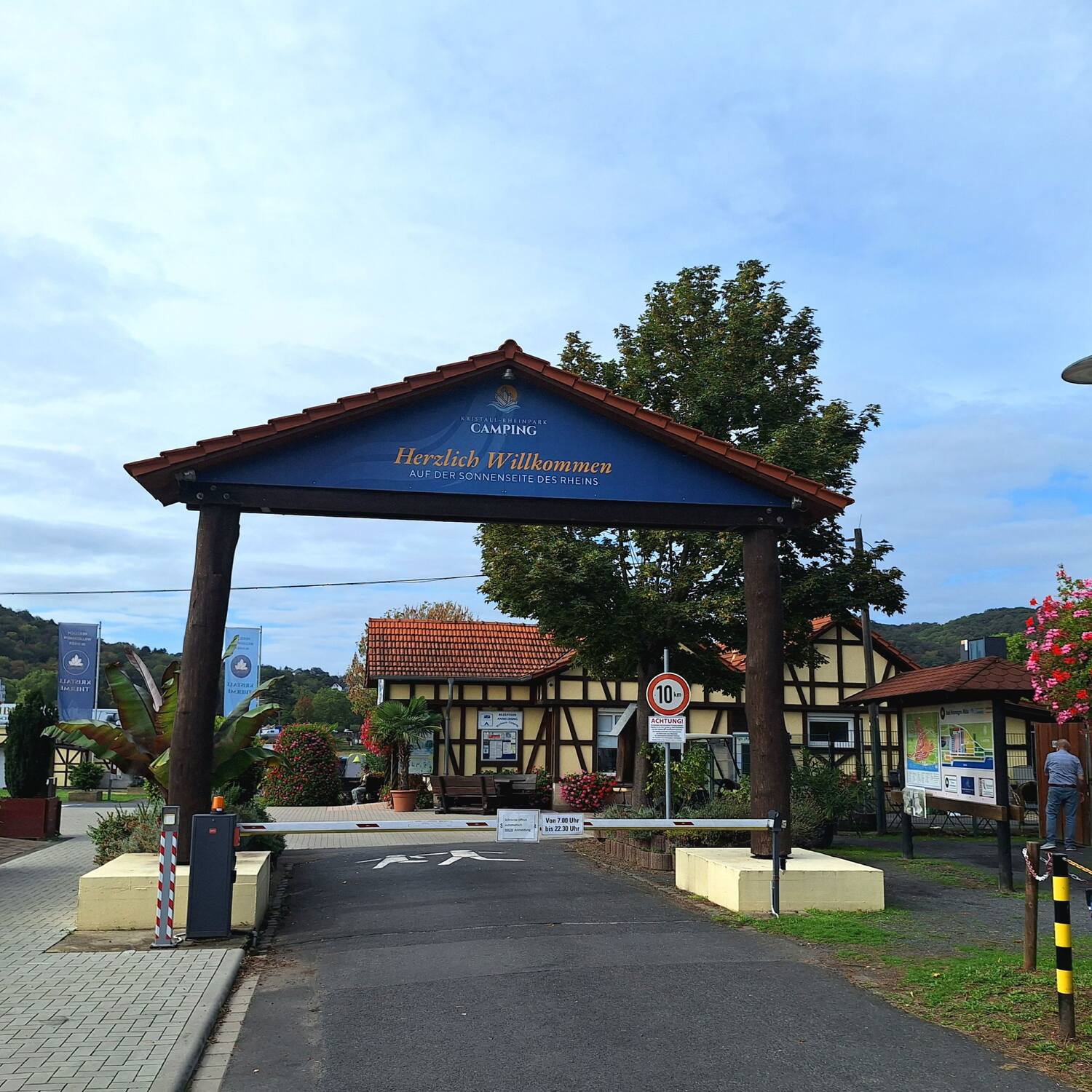 Bad Hönningen - Rheinpark-Camping und -Therme