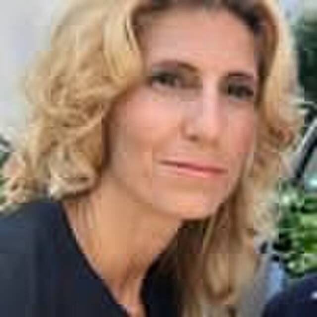 Ariane Hohl