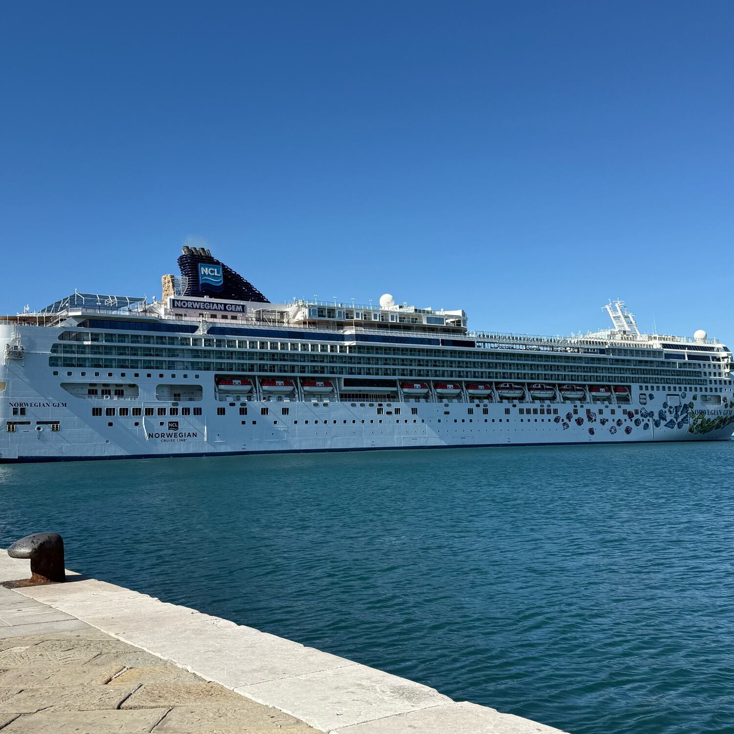 Cruise NCL Gem 2026