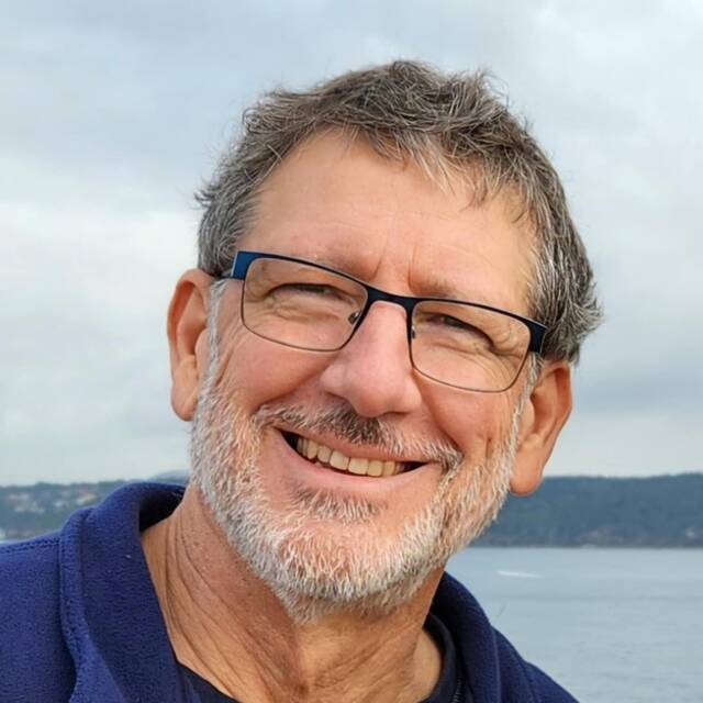 Warren Lewis
