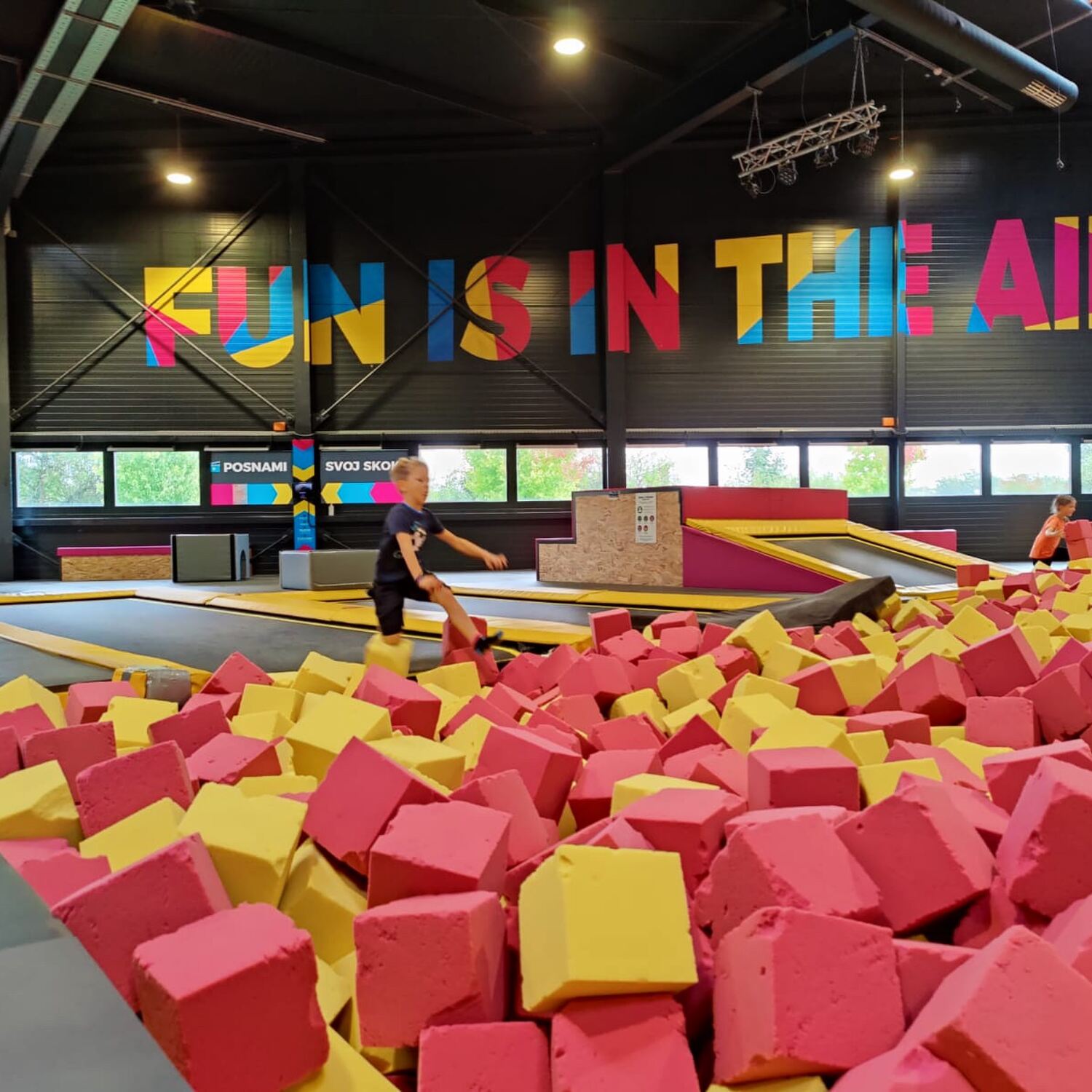 Zabavni vikend preko granice