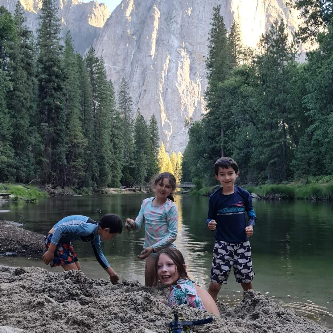 California y el Oeste