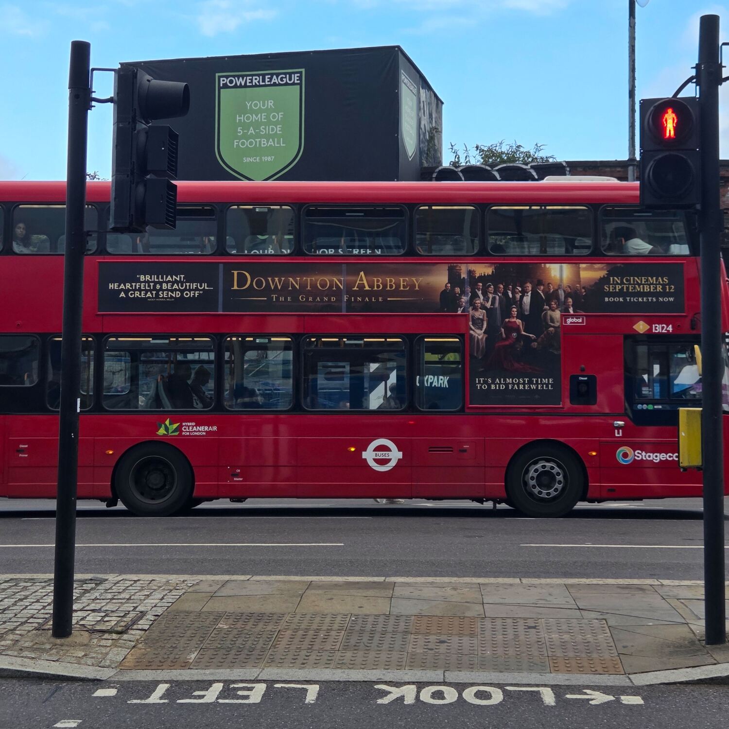 London ❤️🩷🧡💛💚💙