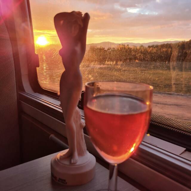sing_travel_and_love