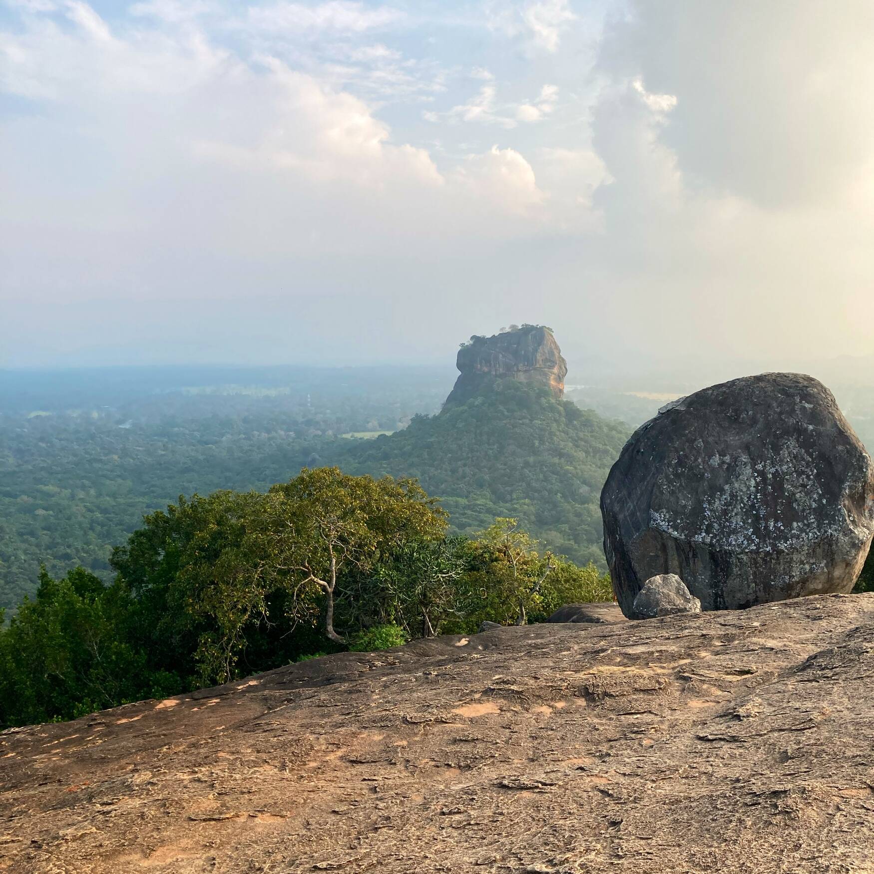 Sri Lanka - Vietnam - Taiwan