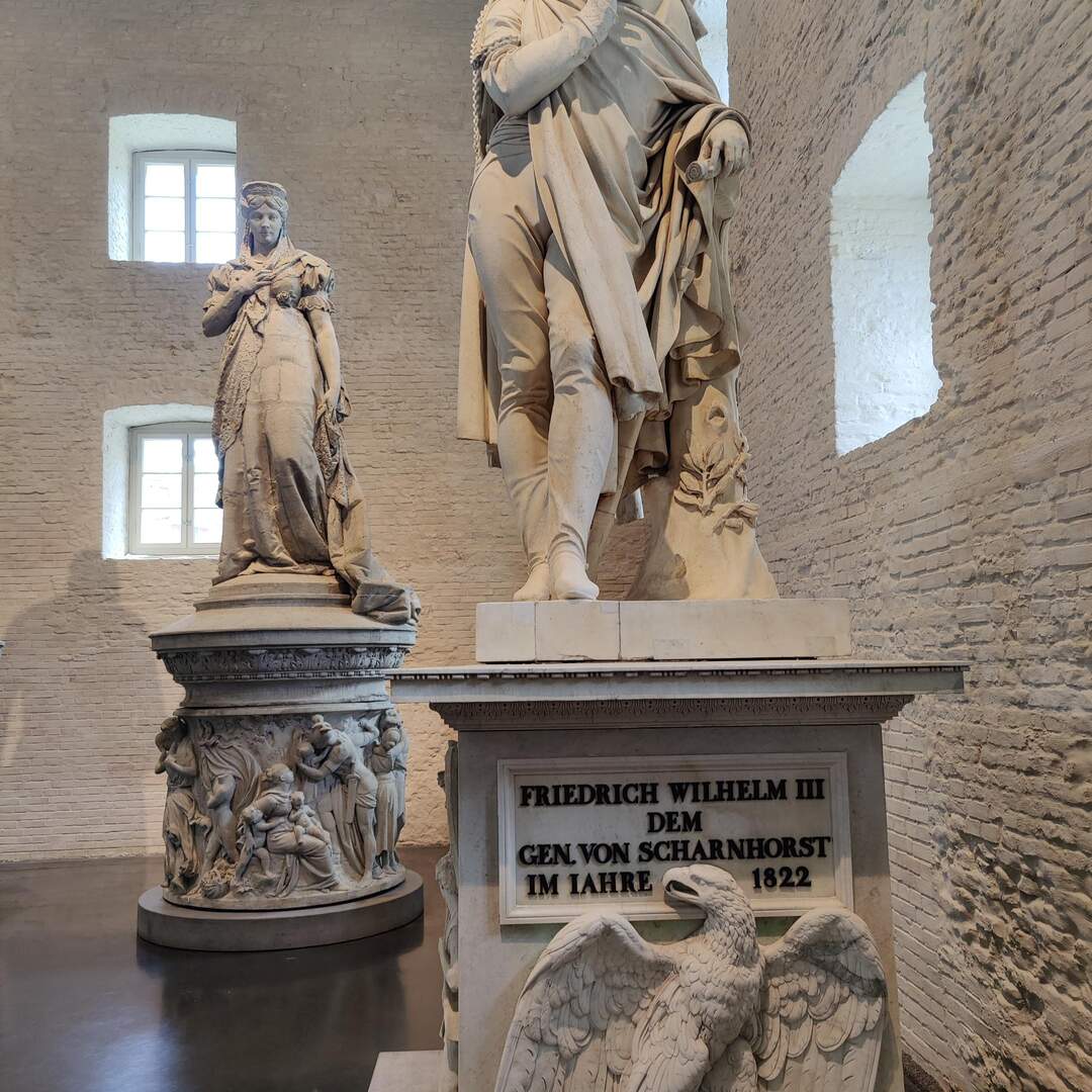 Skulpturen in der Zitadelle