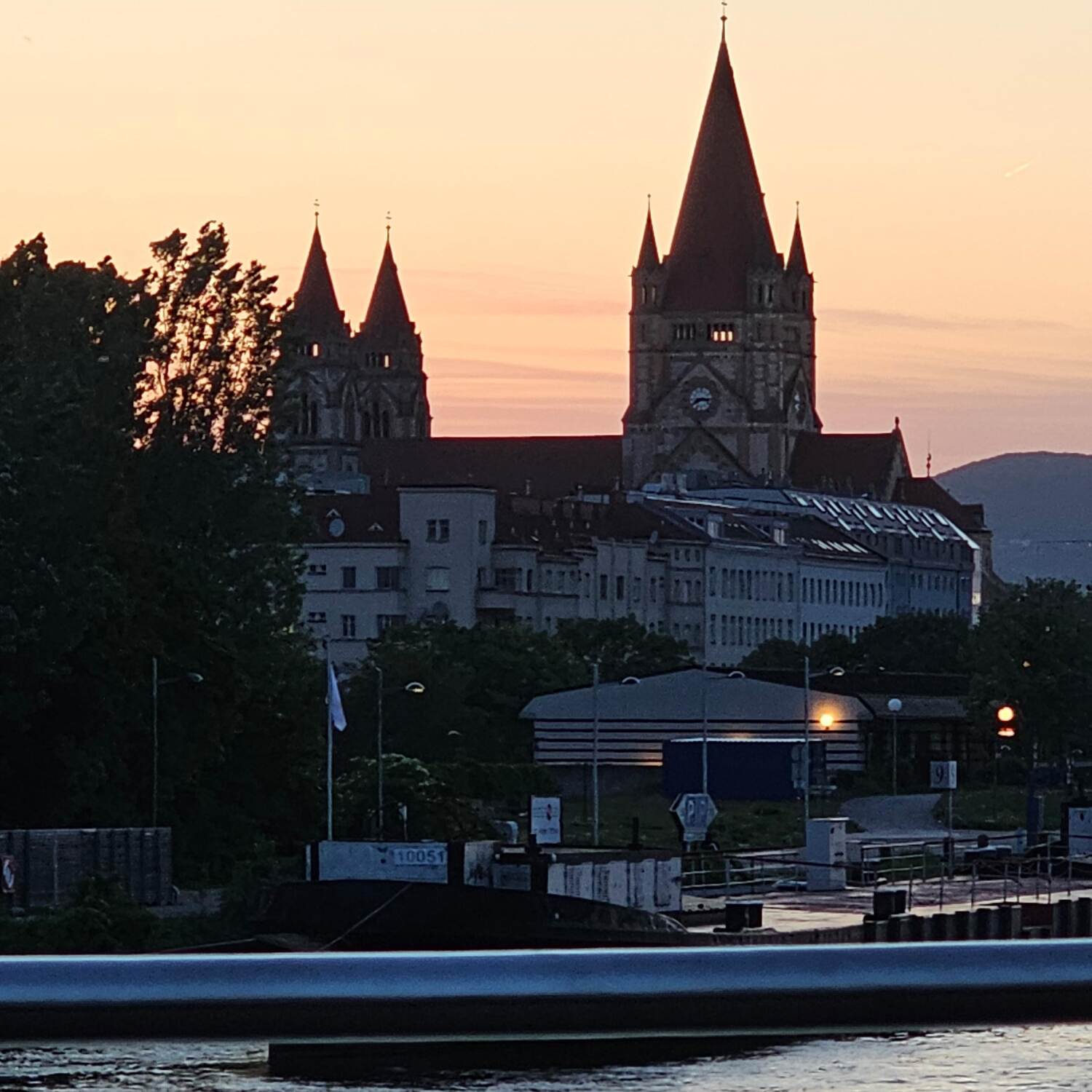 An der schönen blauen Donau