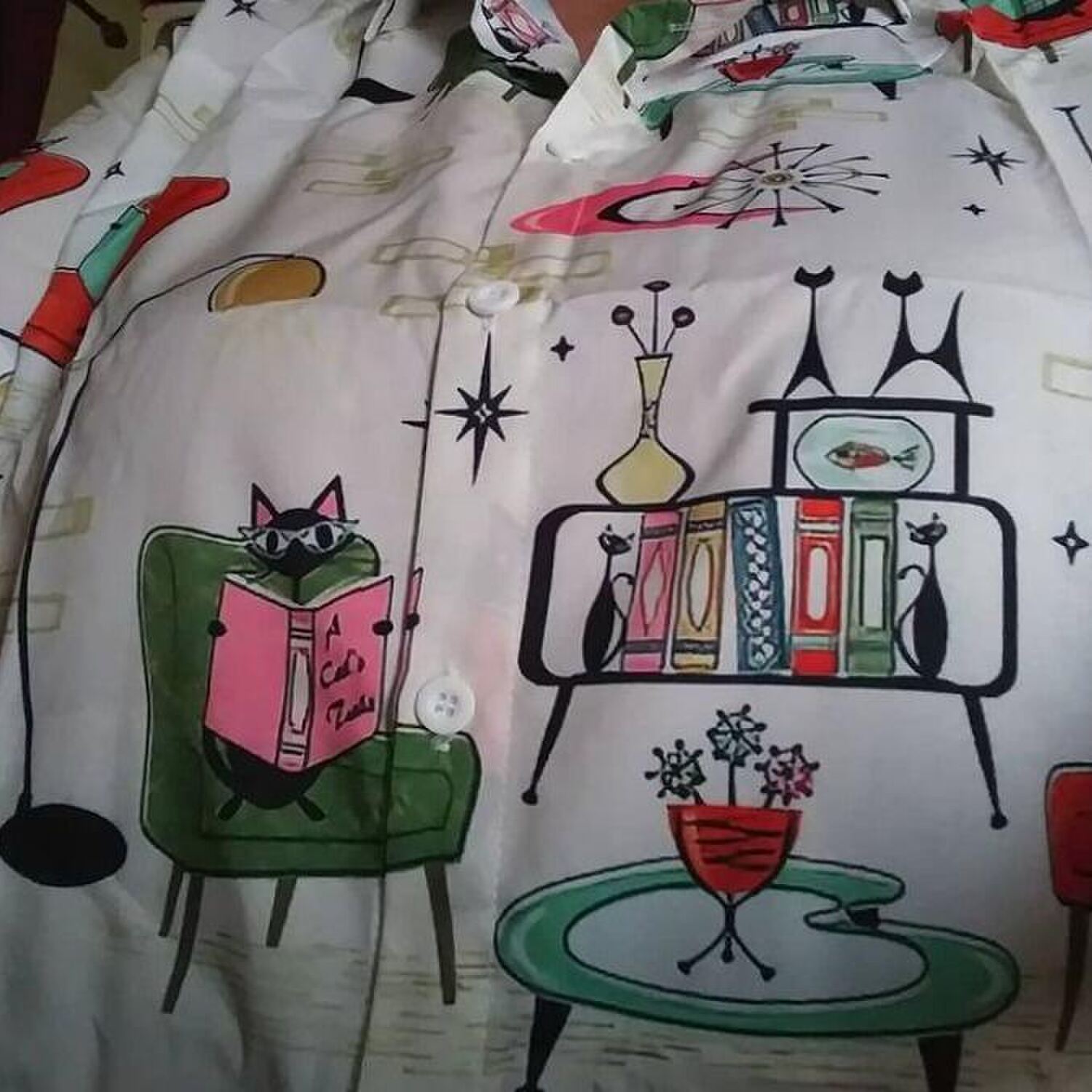 Googie shirt logistics