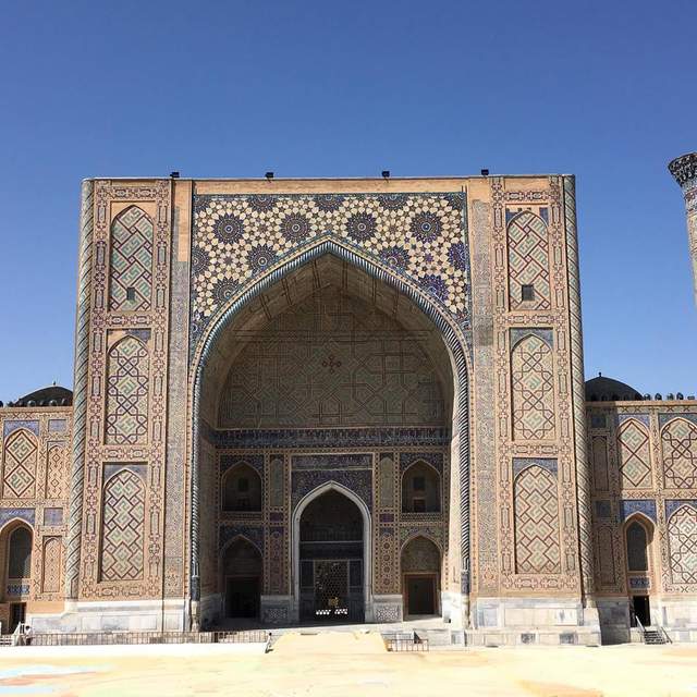 Moskau und Usbekistan