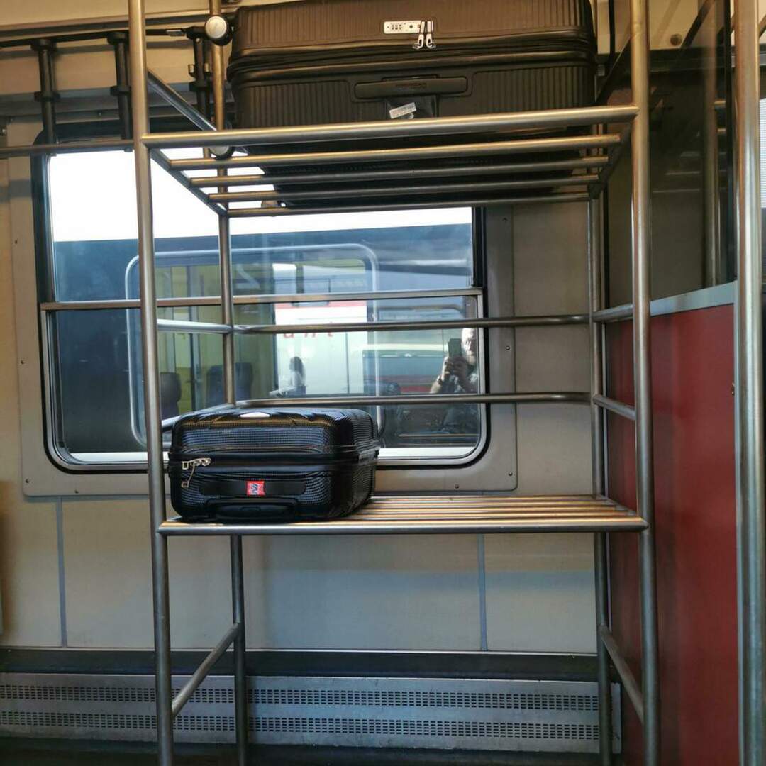 Zürich muscat dubai