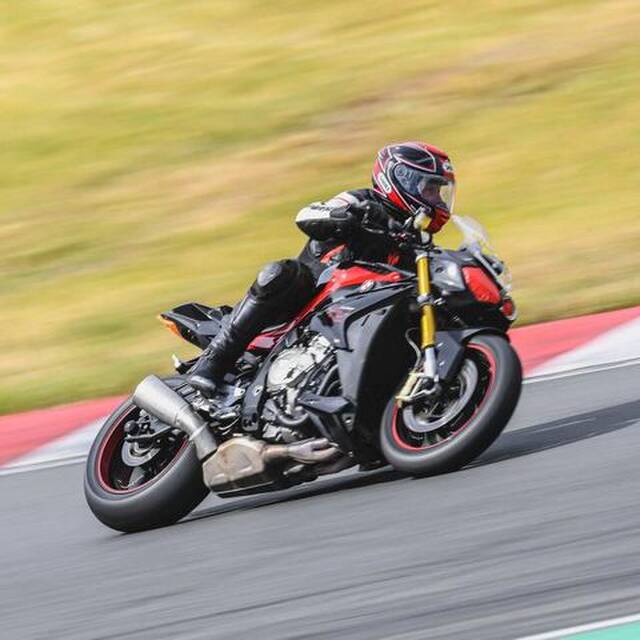 S1000R