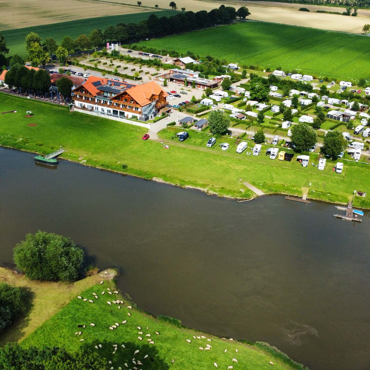 Grohnder Fährhaus, Weser