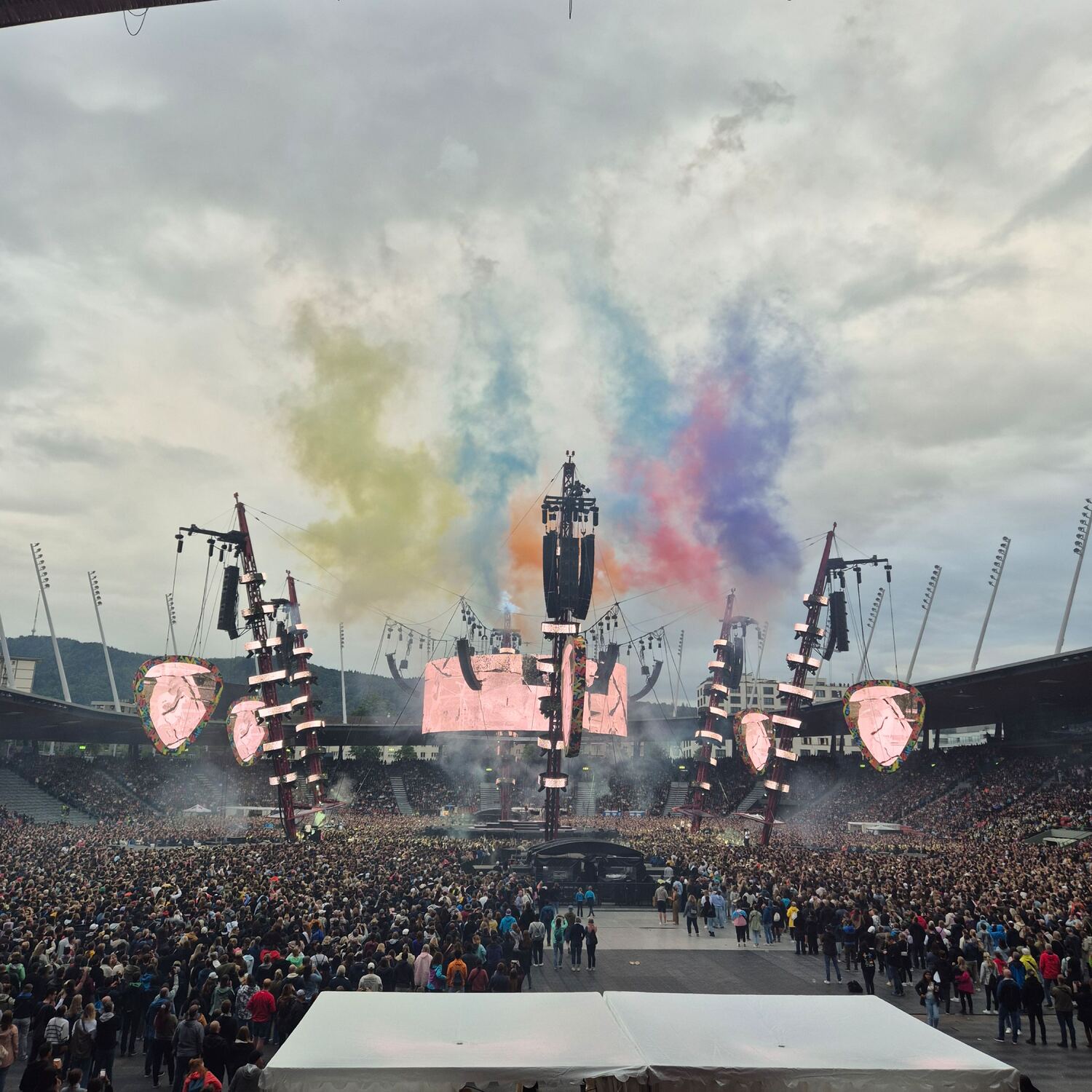 Auf zum Konzert 💫✨️🎤🪩🇨🇭