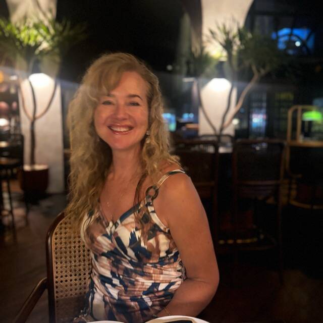Robyn Mickle