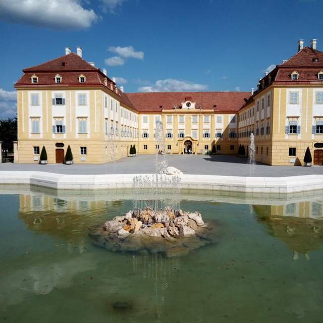 Albertina und Schloss Hof