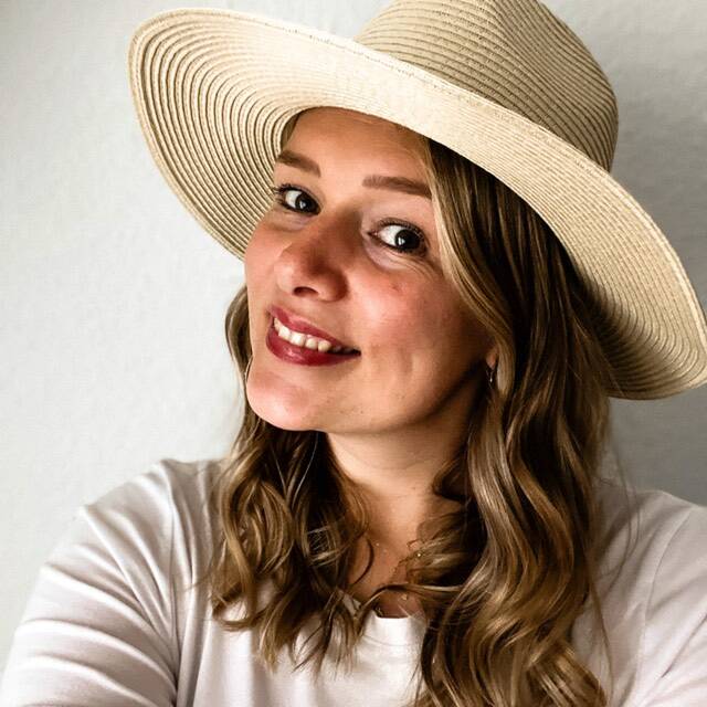 Sarah R