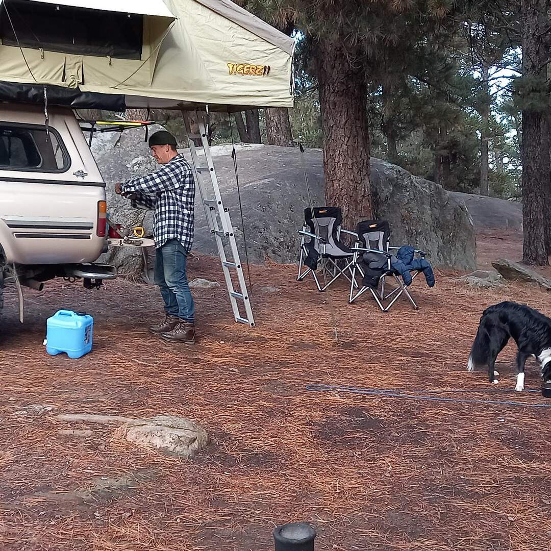 Rooftop tent camp
