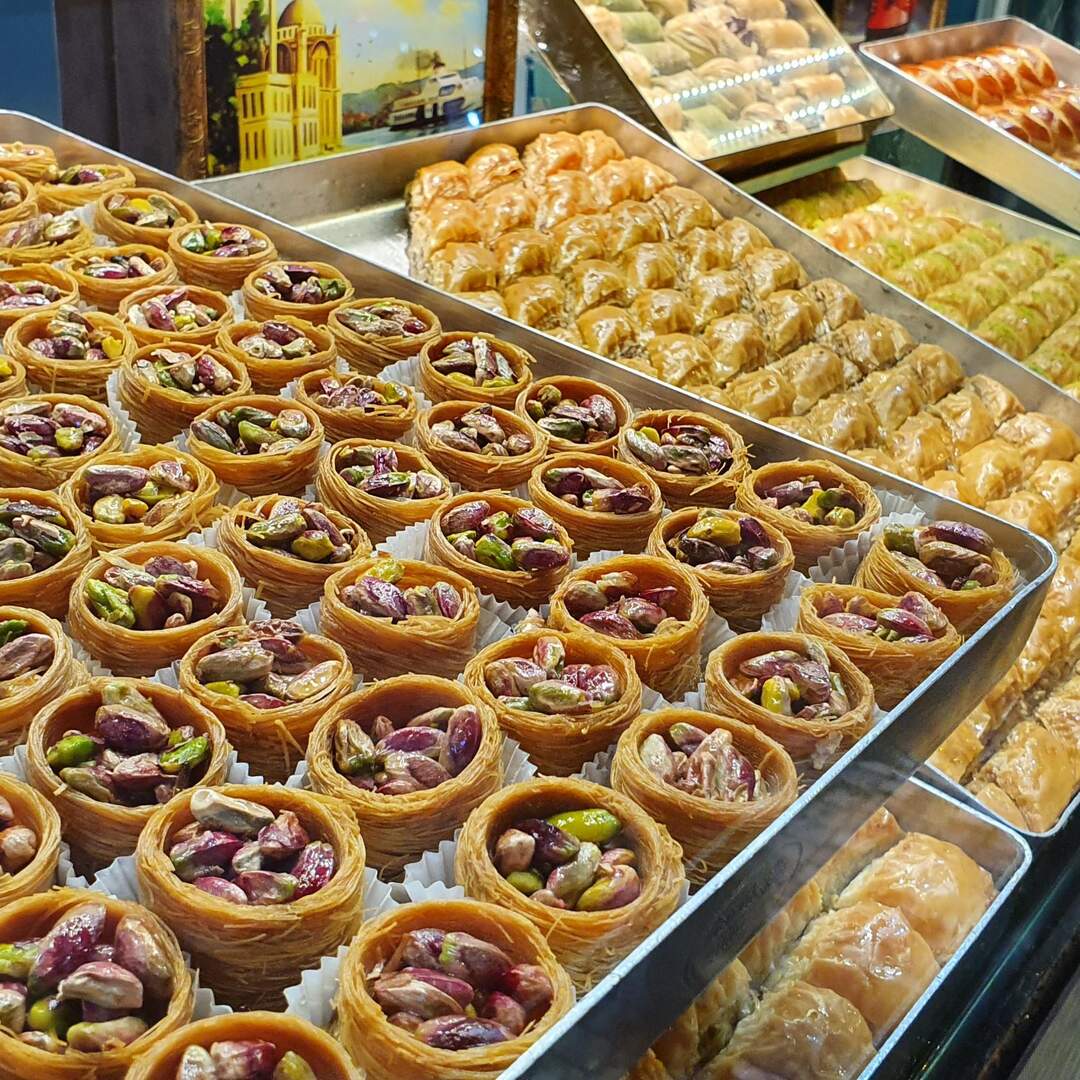 18 - Istanbul, 10 - Athen