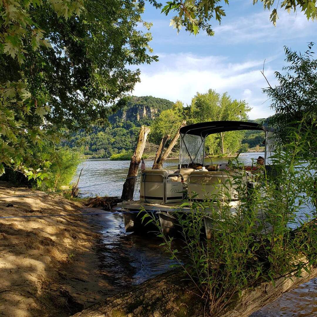 MISSISSIPPI ADVENTURE