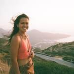 Izzy Holder
