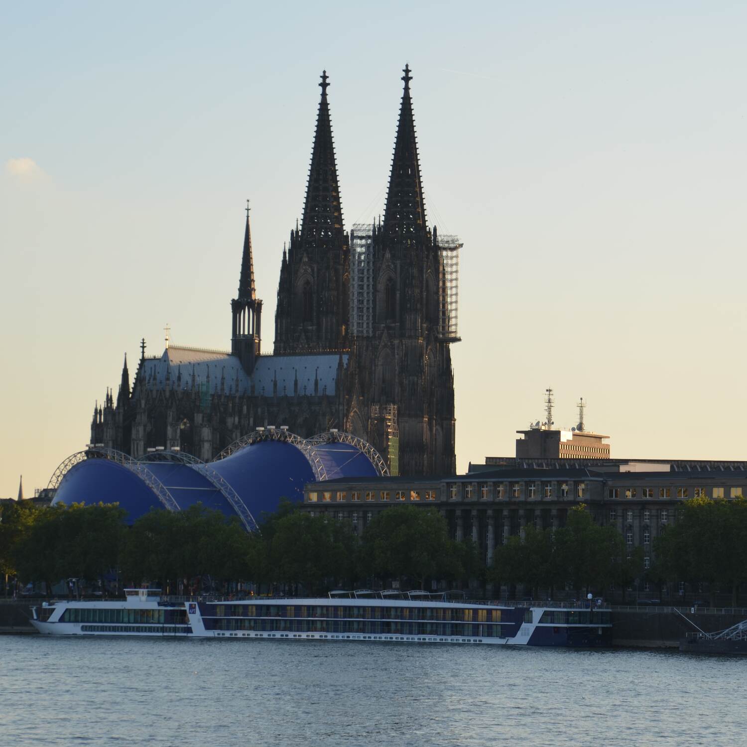 wieder in Köln (Amphi II )