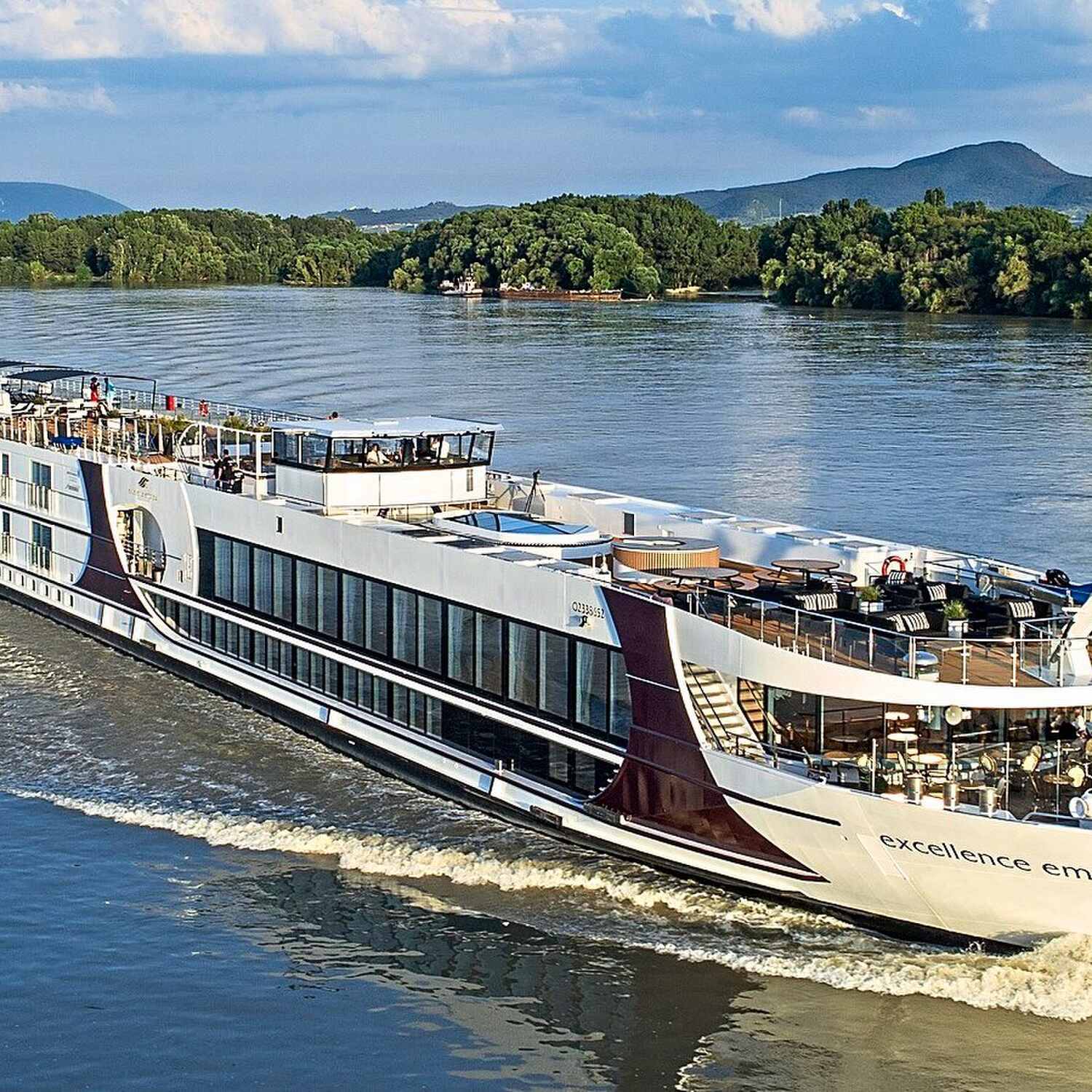 2025 Hiking & Budapest Cruise