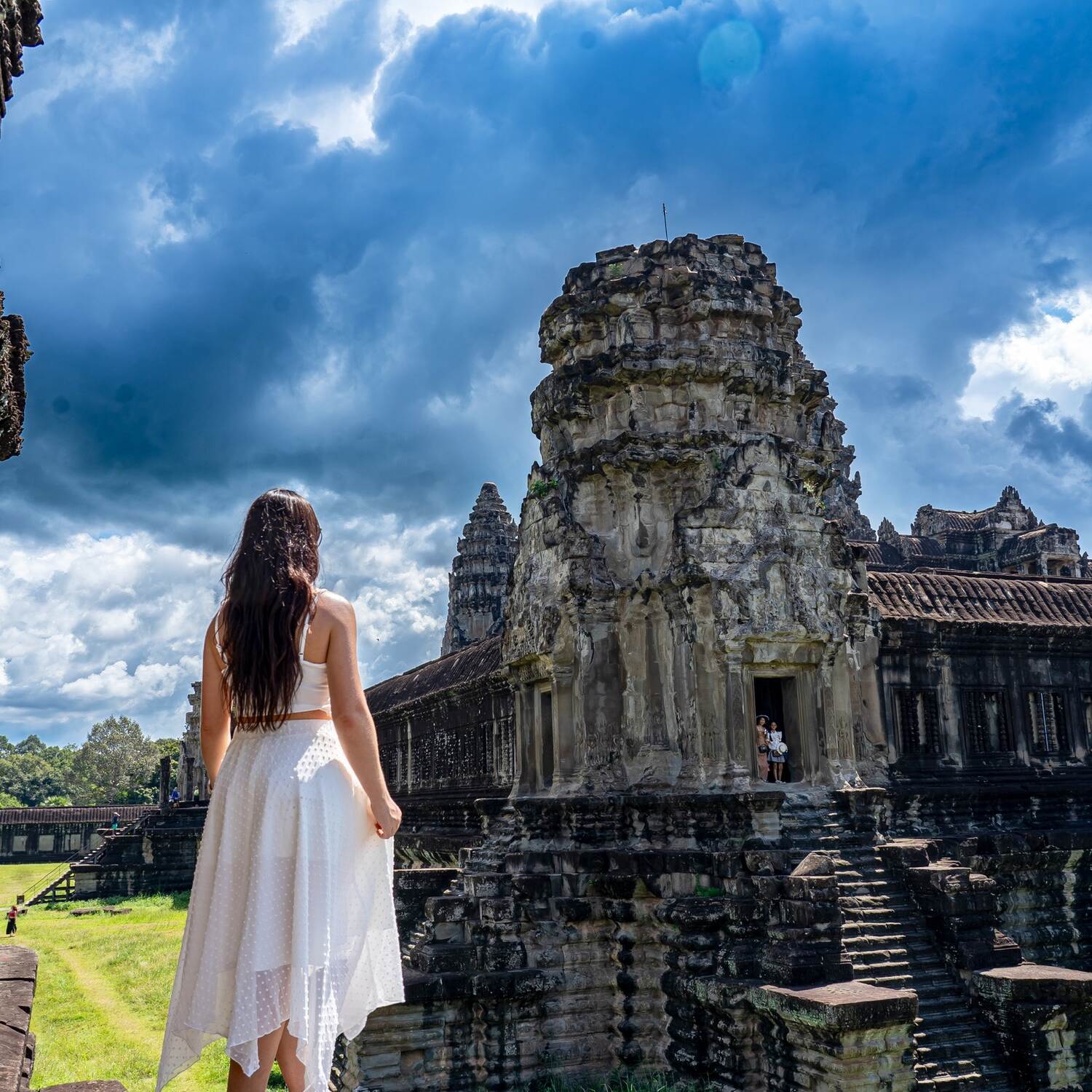Angkor Adventure & Mekong live