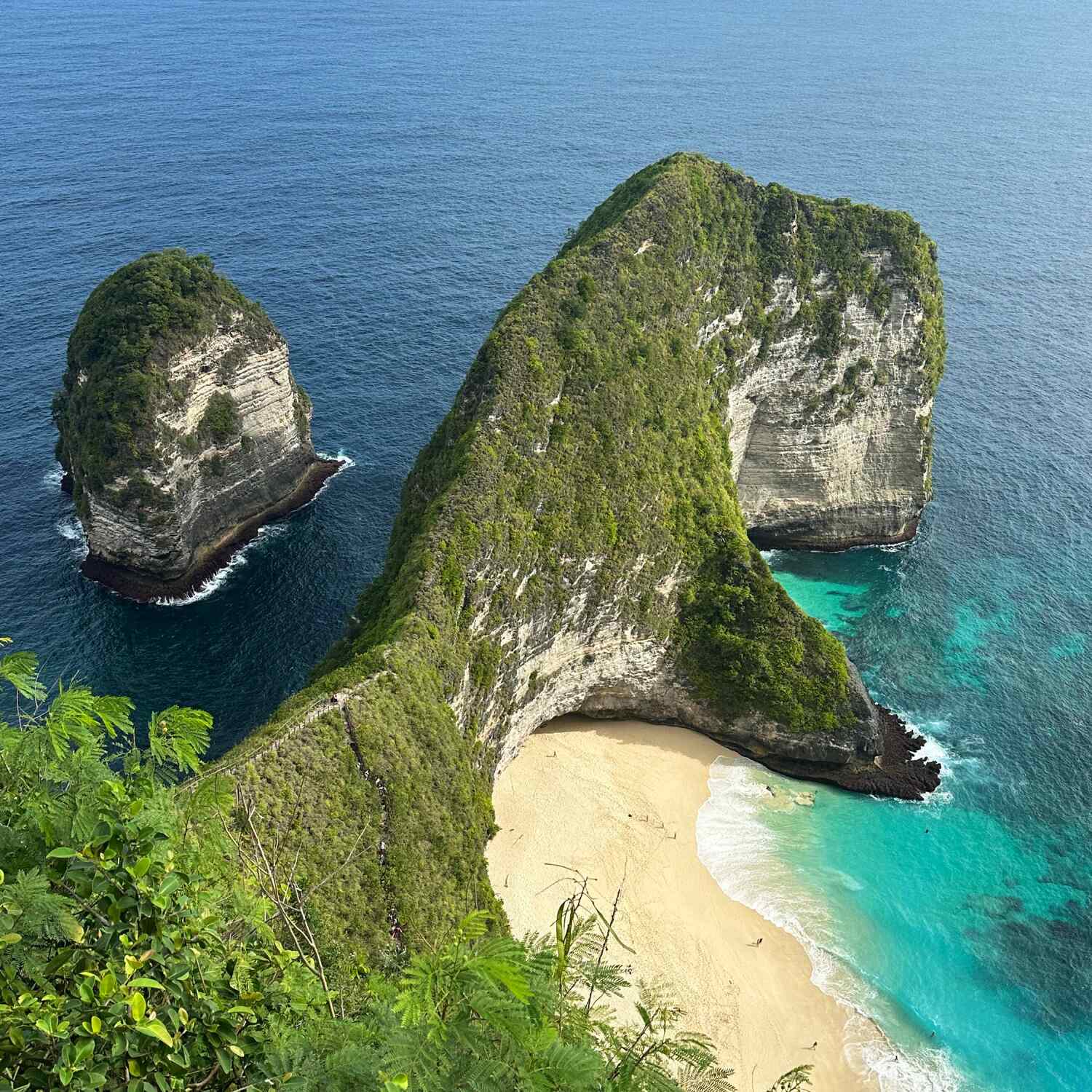 Kelingking Beach