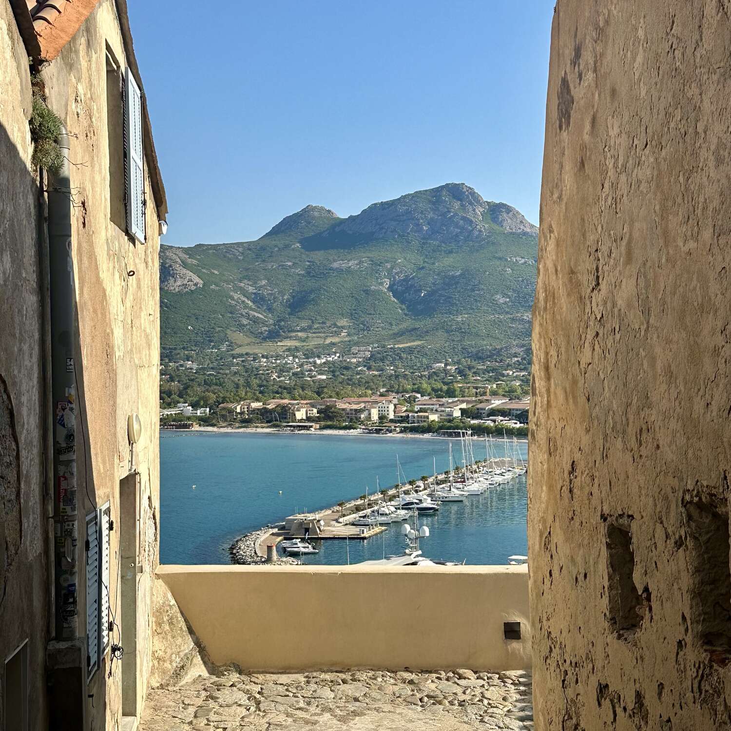 Korsika und Sardinien