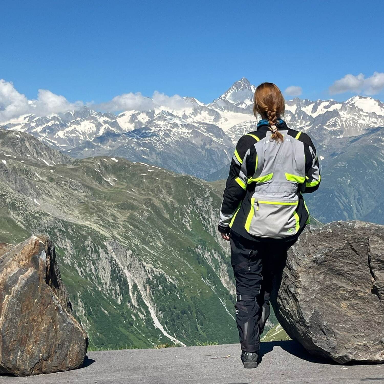 Mit Moppedspaß in die Schweiz