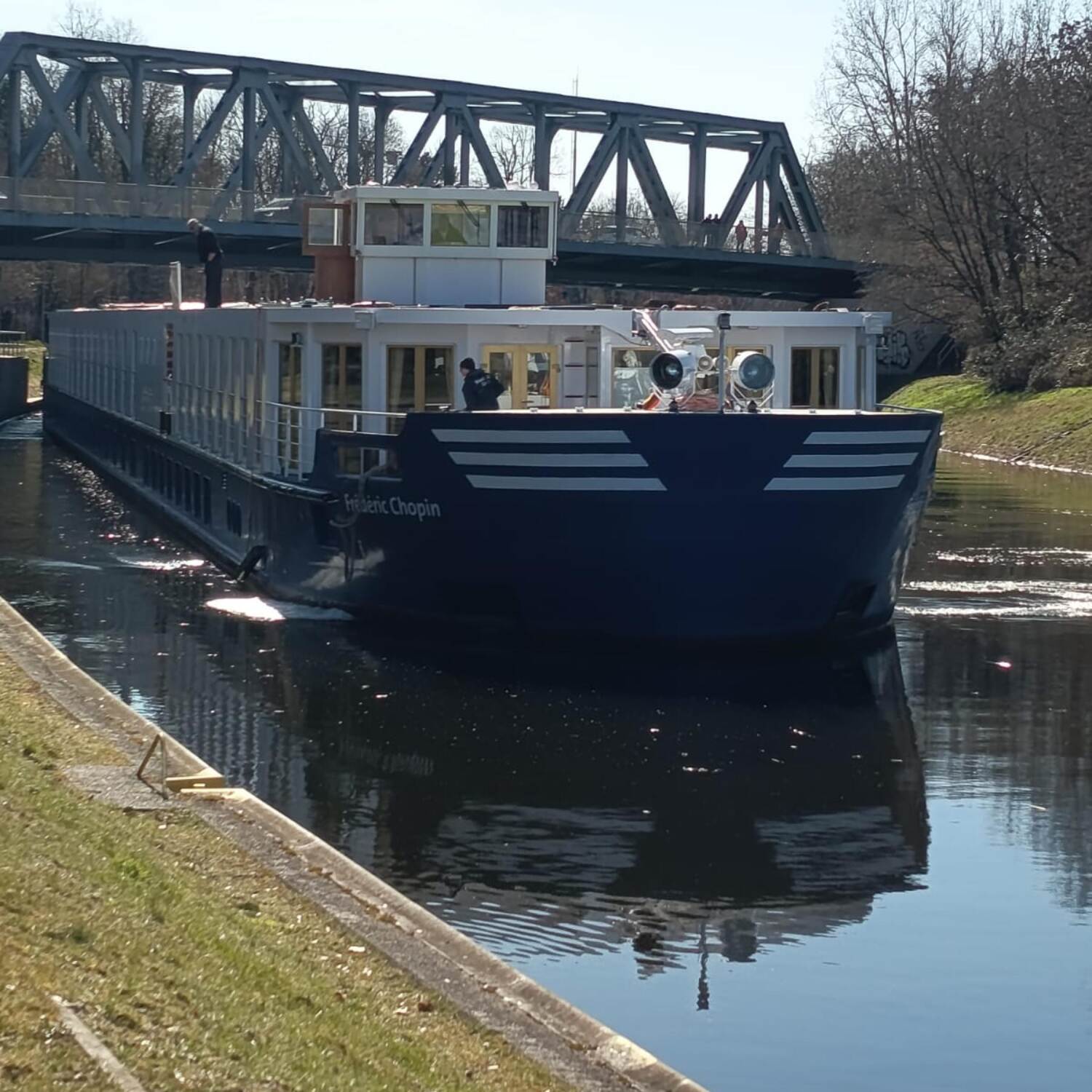 Frühlingshit auf der Elbe