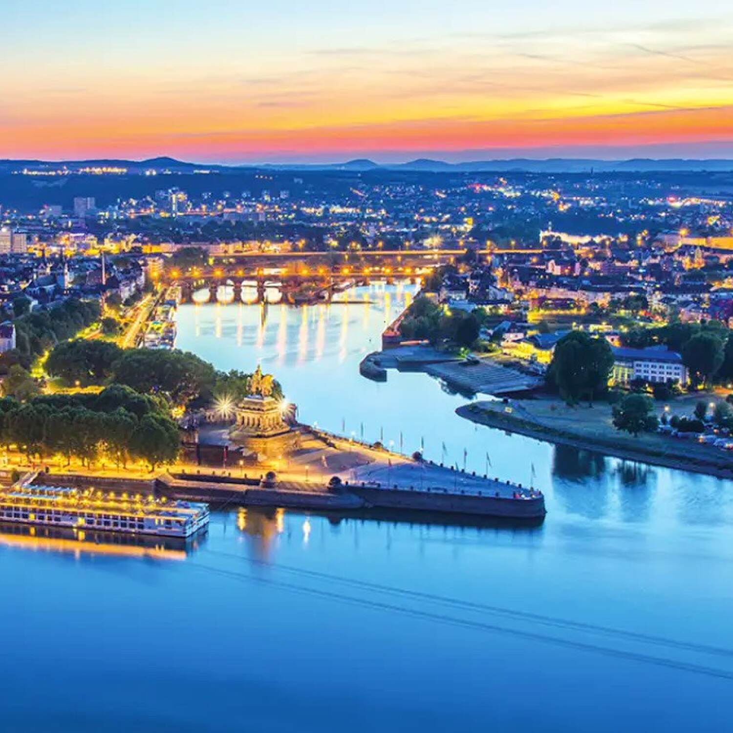 Adventszauber auf dem Rhein