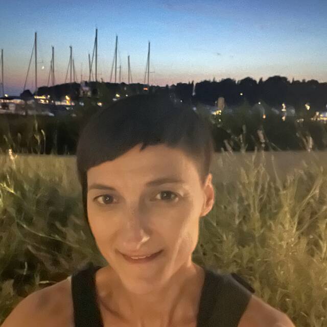 Azafata Perfida Mare