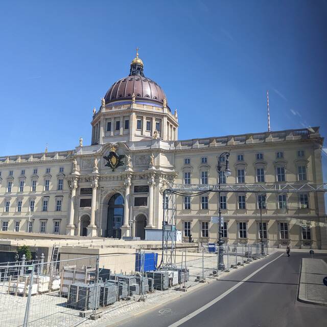 Julia Weißtebescheid